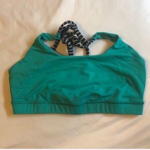 Lululemon energy bra size 8